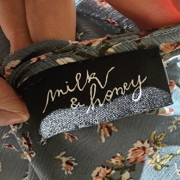 Milk & Honey Teal Floral Smocked Waist M Top Frenchy Boho Retro Ditsy Romantic - Picture 3 of 9